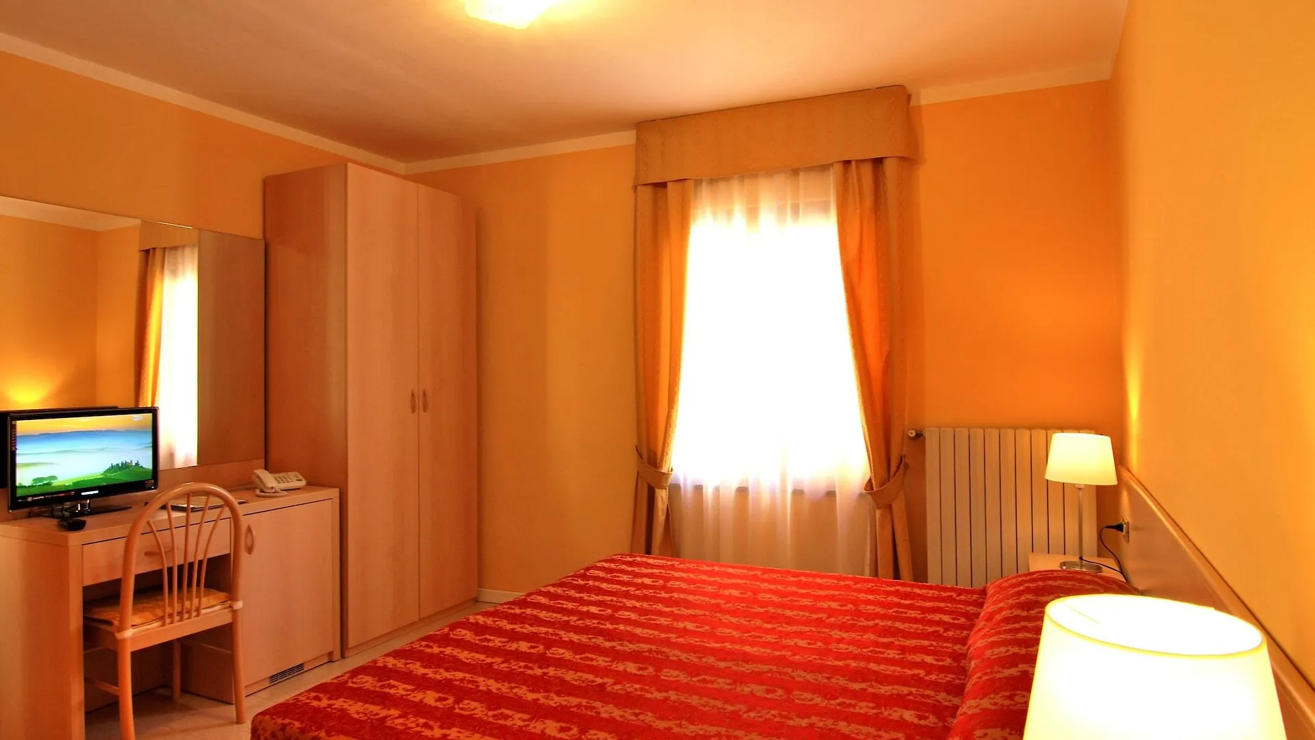 Hotel Eden Salo