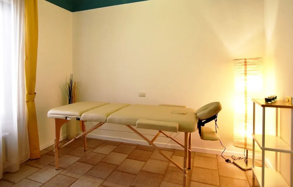 Hotel Eden Salo 3*,  Italy