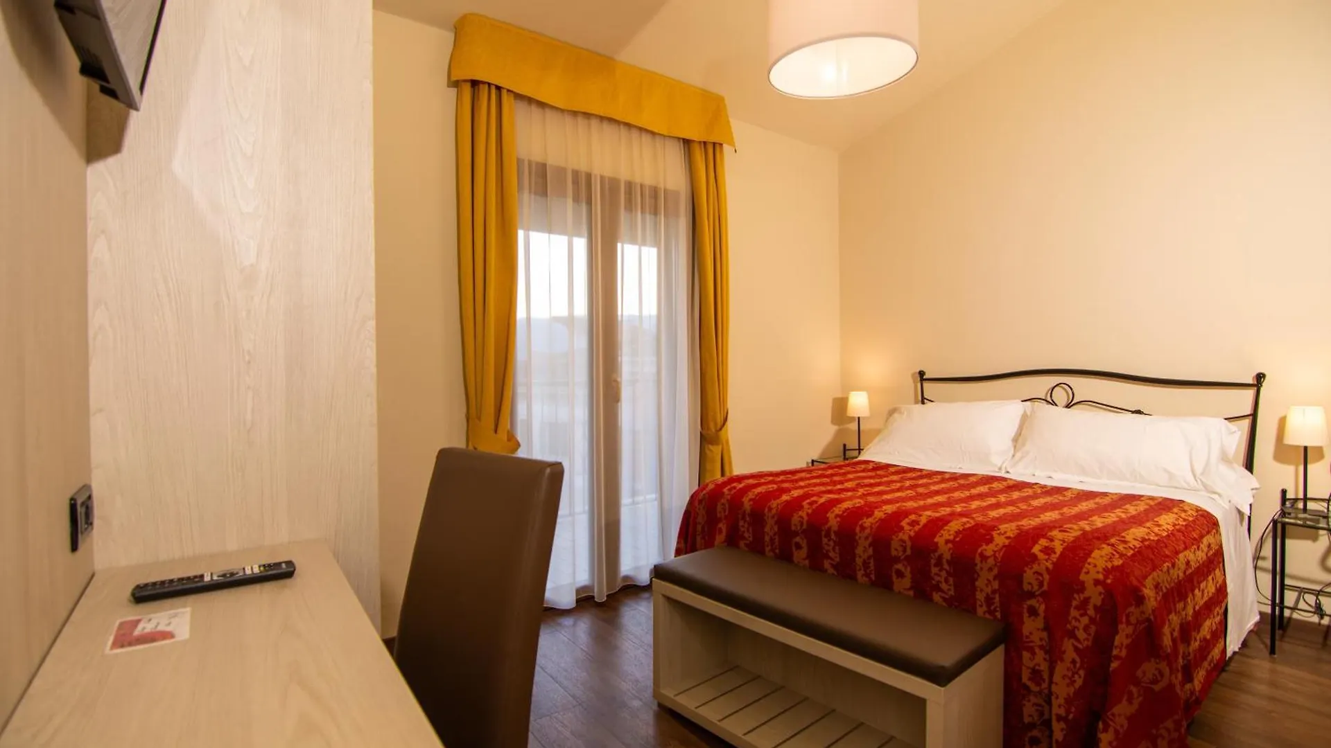 Hotel Eden Salò 3*,