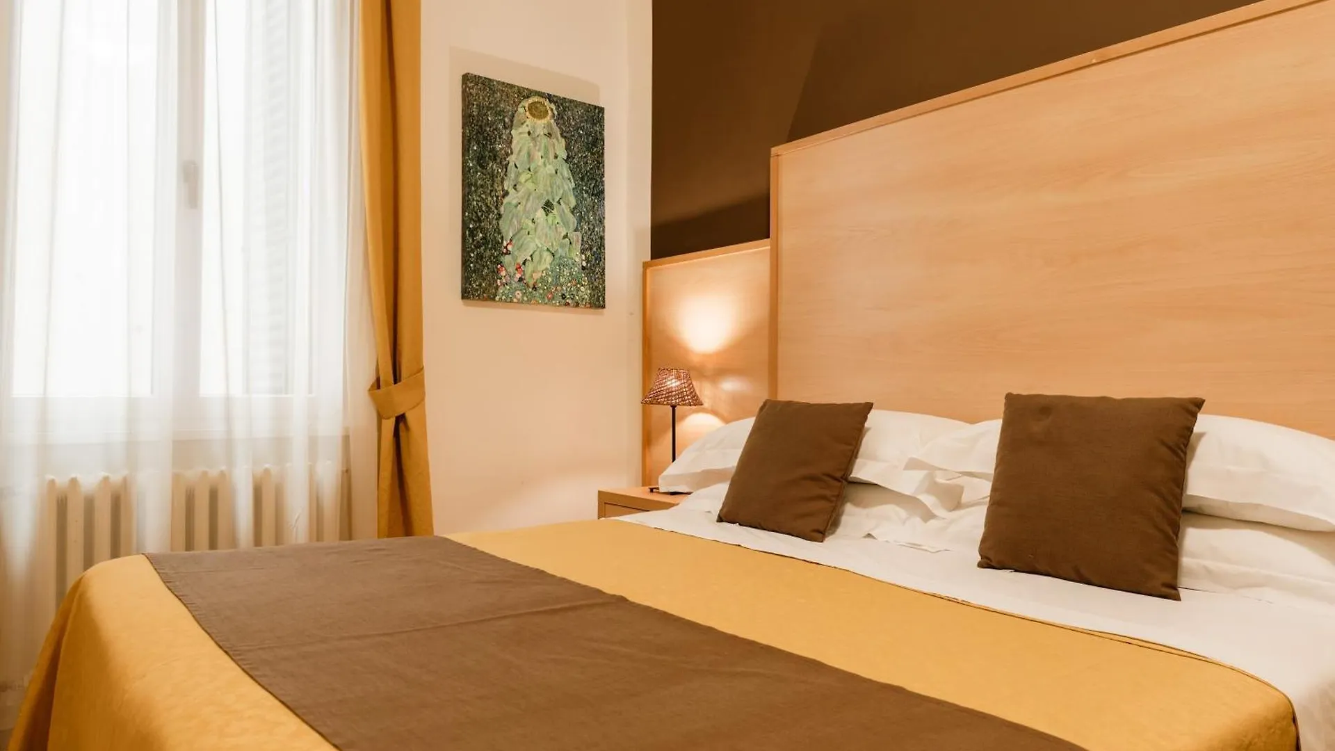 Hotel Eden Salo 3*,  Italy