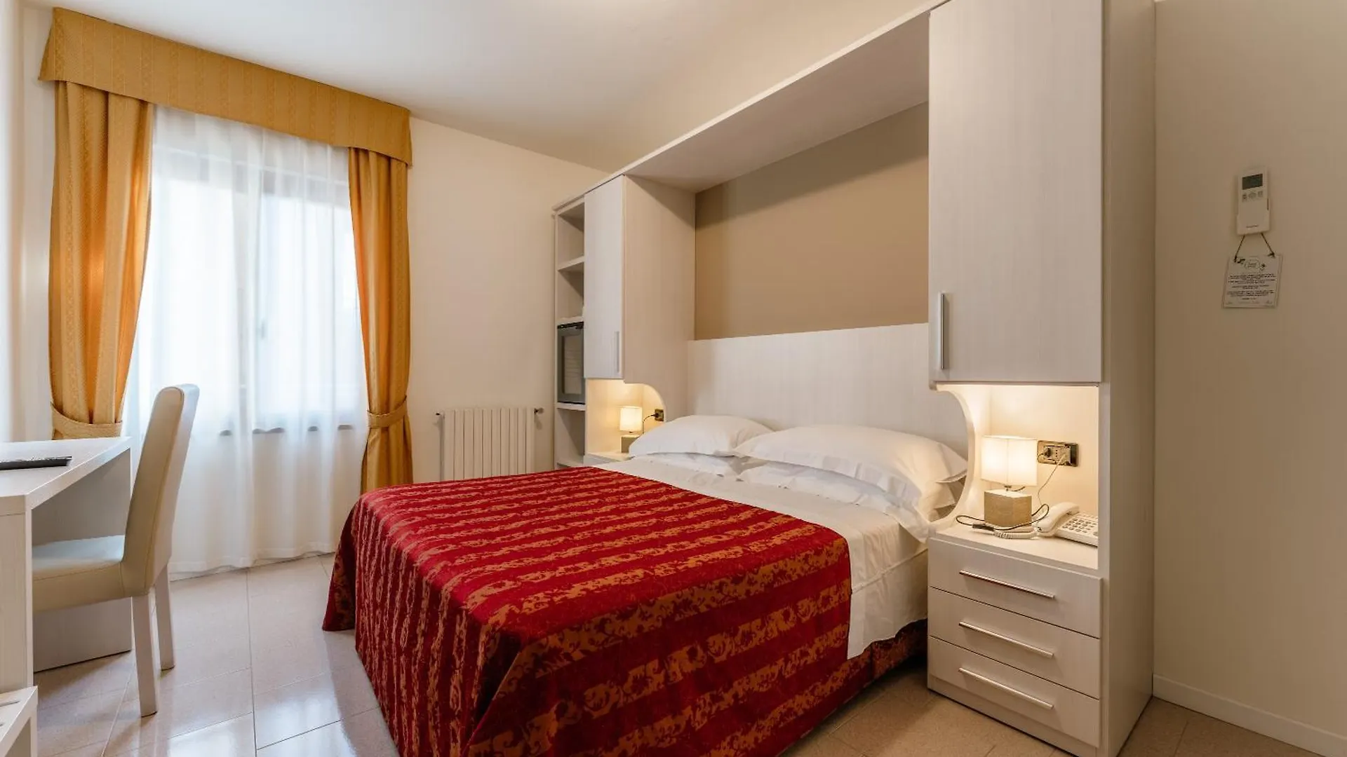 Hotel Eden Salo 3*,