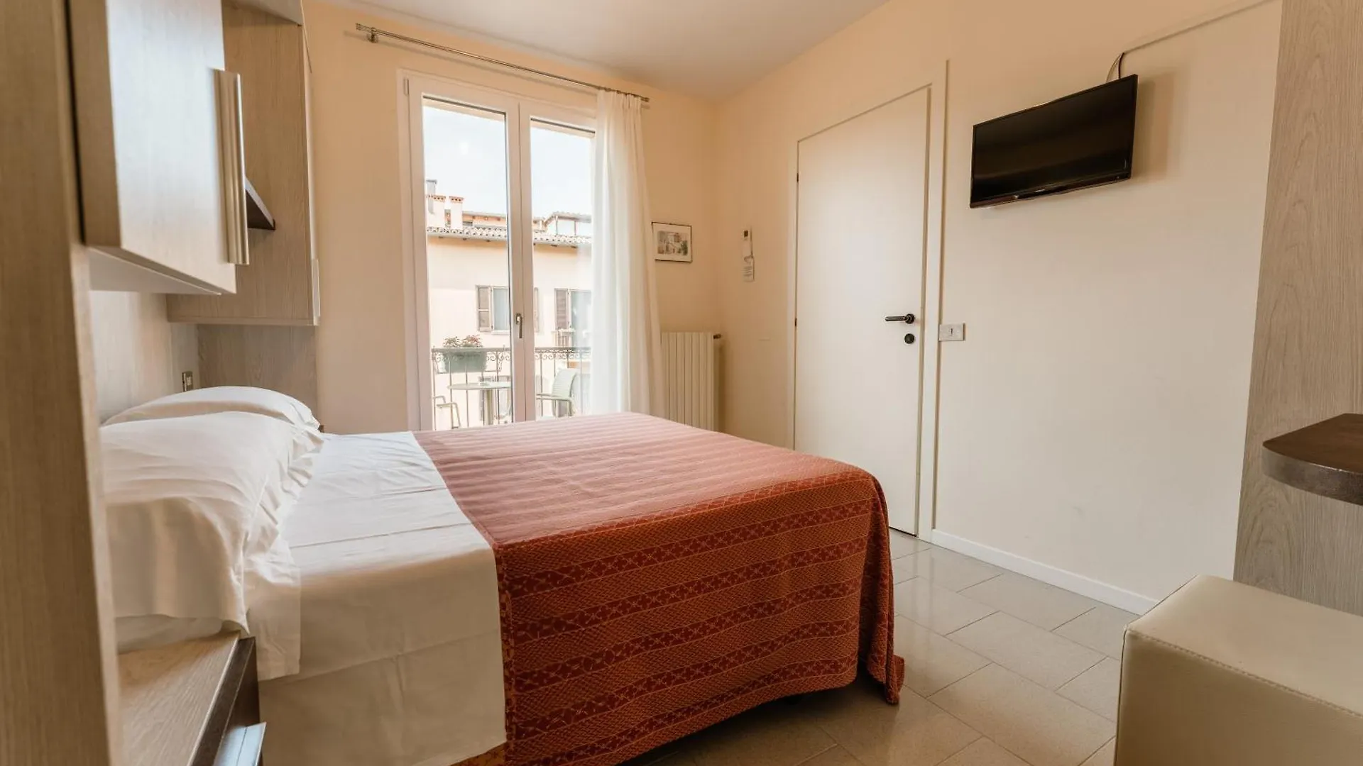 Hotel Eden Salo