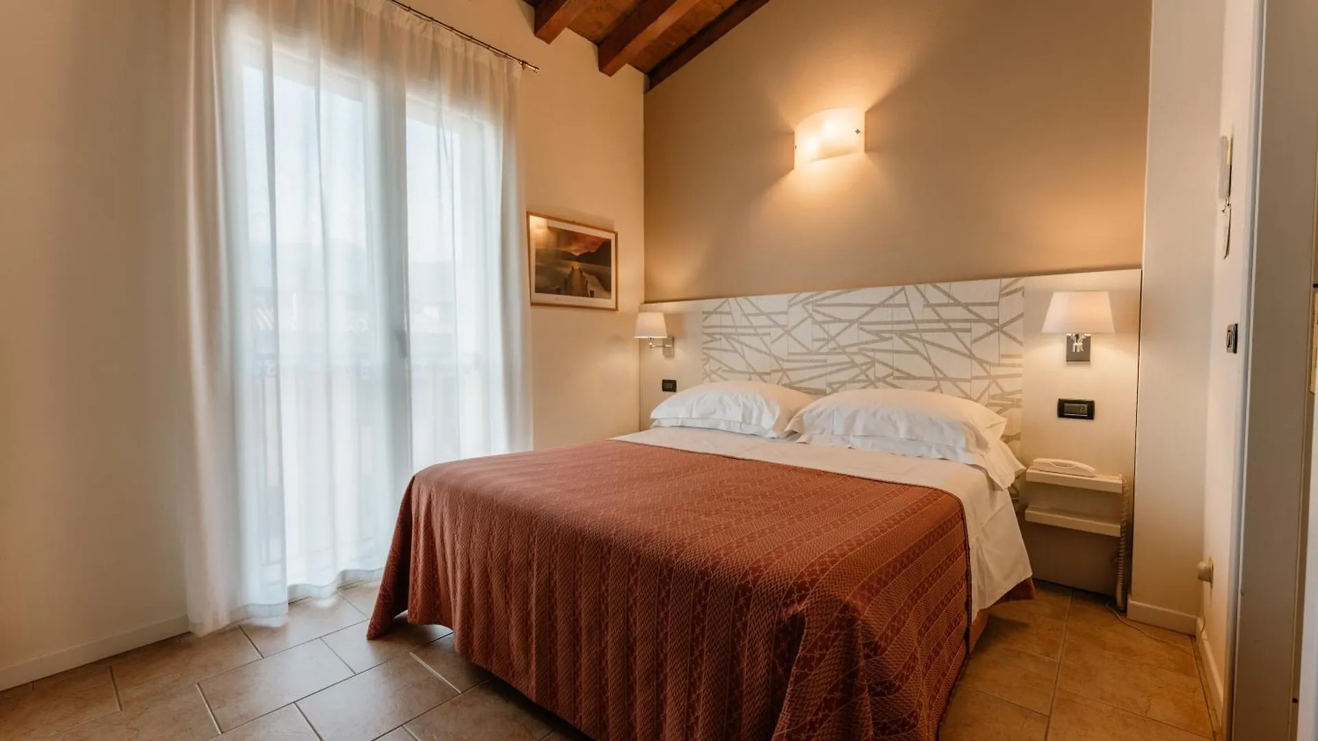 Hotel Eden Salo